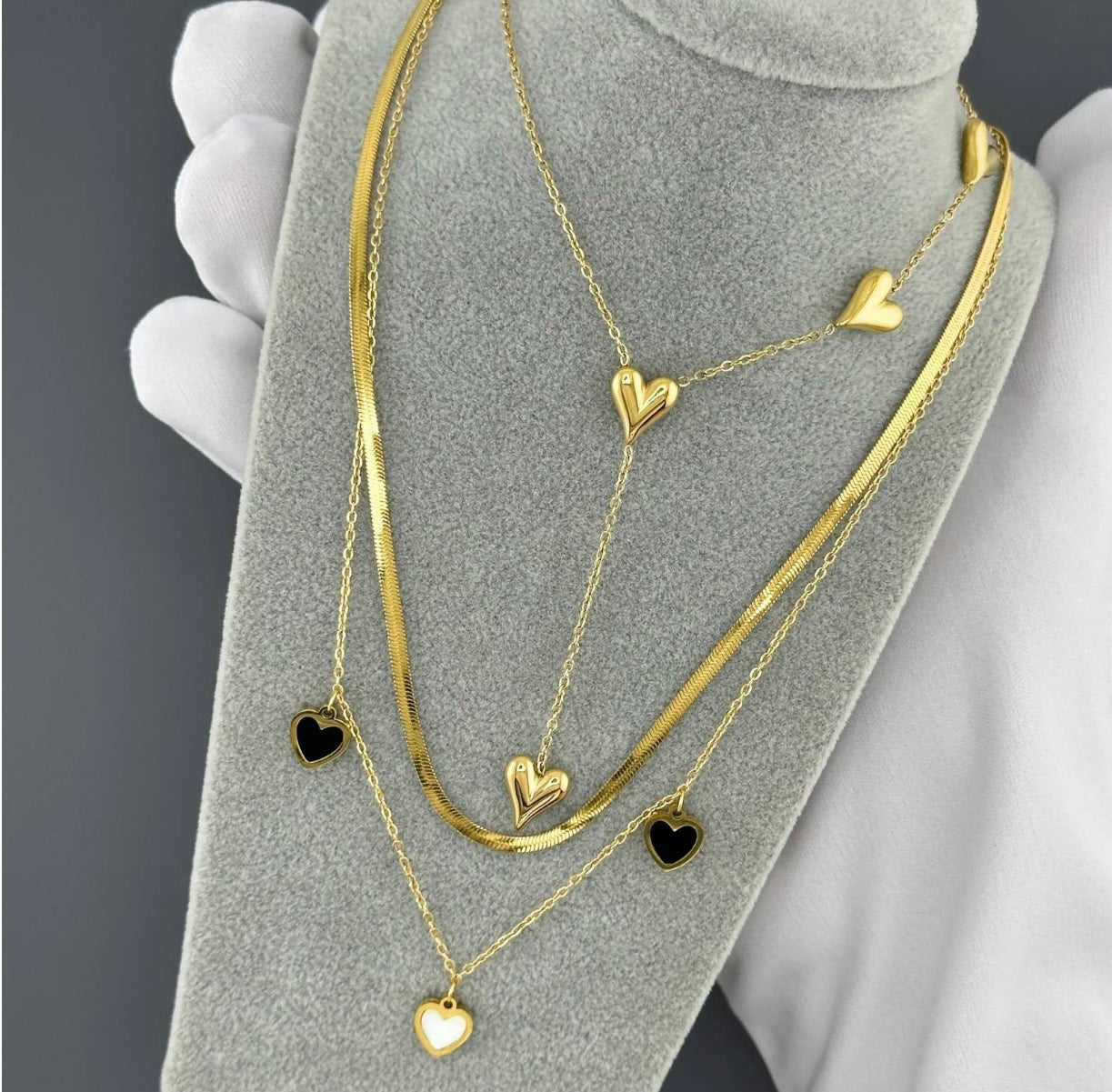 Hearts Necklace – 18K Gold Plated
