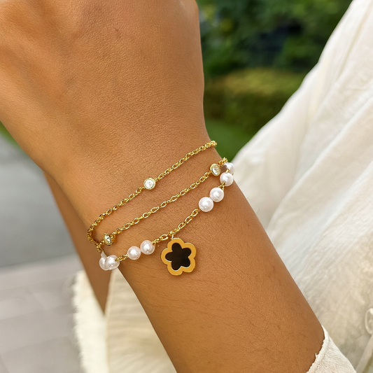 18K Gold Plated Pearl & Flower Charm Brac